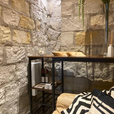 Ferienwohnung Fuer 4 Personen 90 M² * Νάουμπουργκ